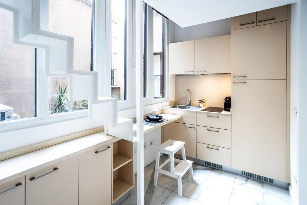 Duomo'S Nest - Central Mini-Apt Mediolan Zewnętrze zdjęcie